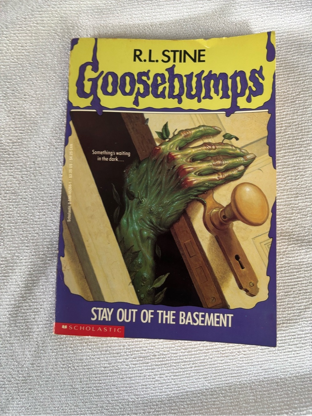 R.L. Stine Goosebumps: Stay Out of the Basement — Yellow & Purple Cover